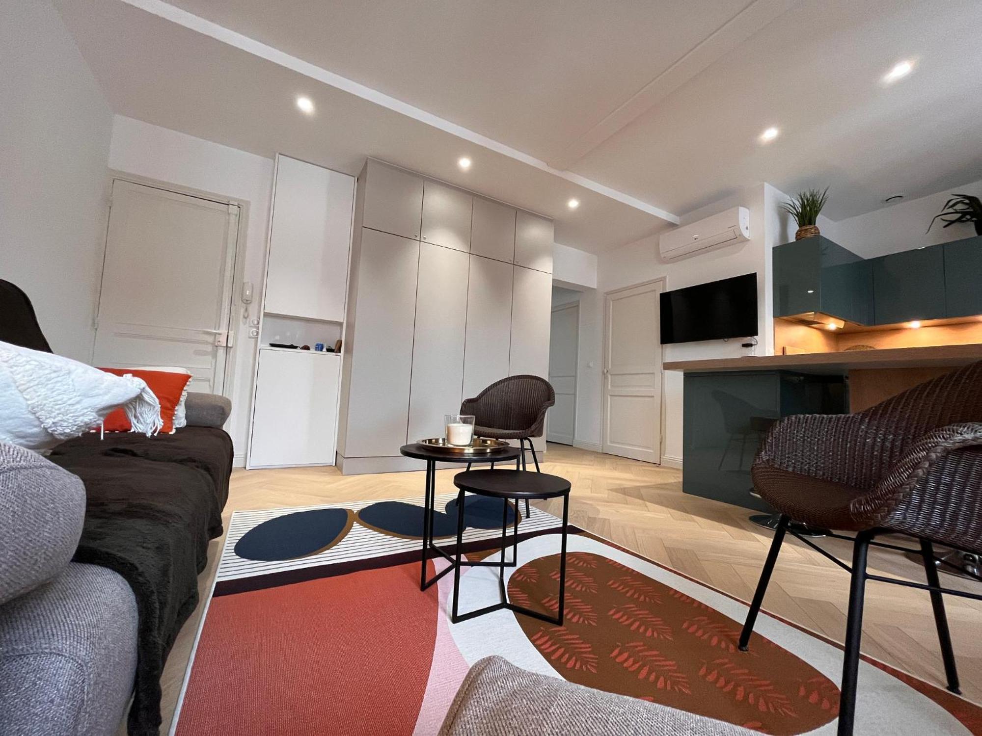 Appartement Lumineux 3 Pieces Pres Des Halles Et De La Plage, Wifi, Clim, Parkings Proches - Fr-1-239-910 แซ็งฌองเดอลูซ ภายนอก รูปภาพ